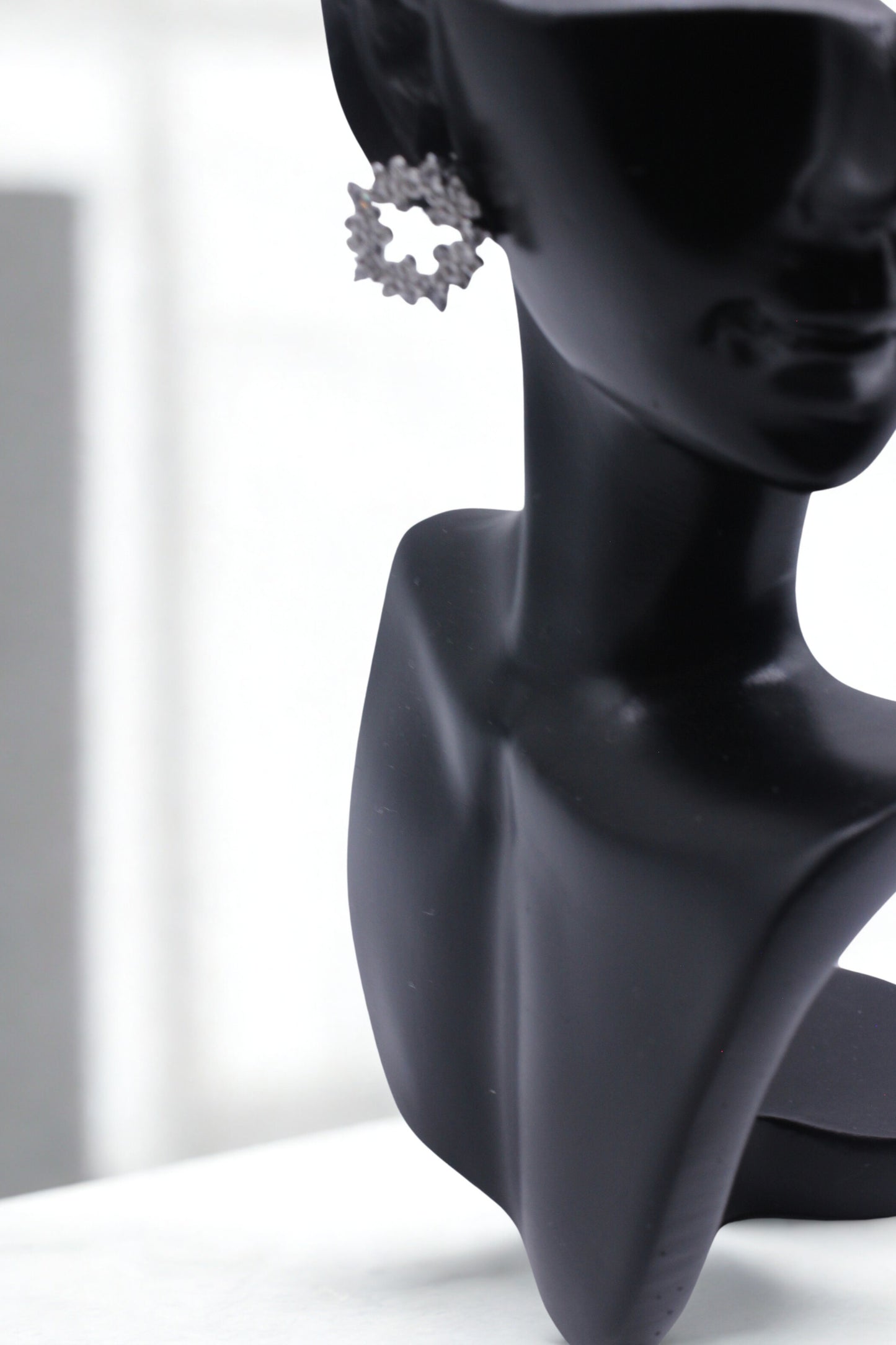 925 Sterling Silver Sparkling Floral Wreath Stud Earrings