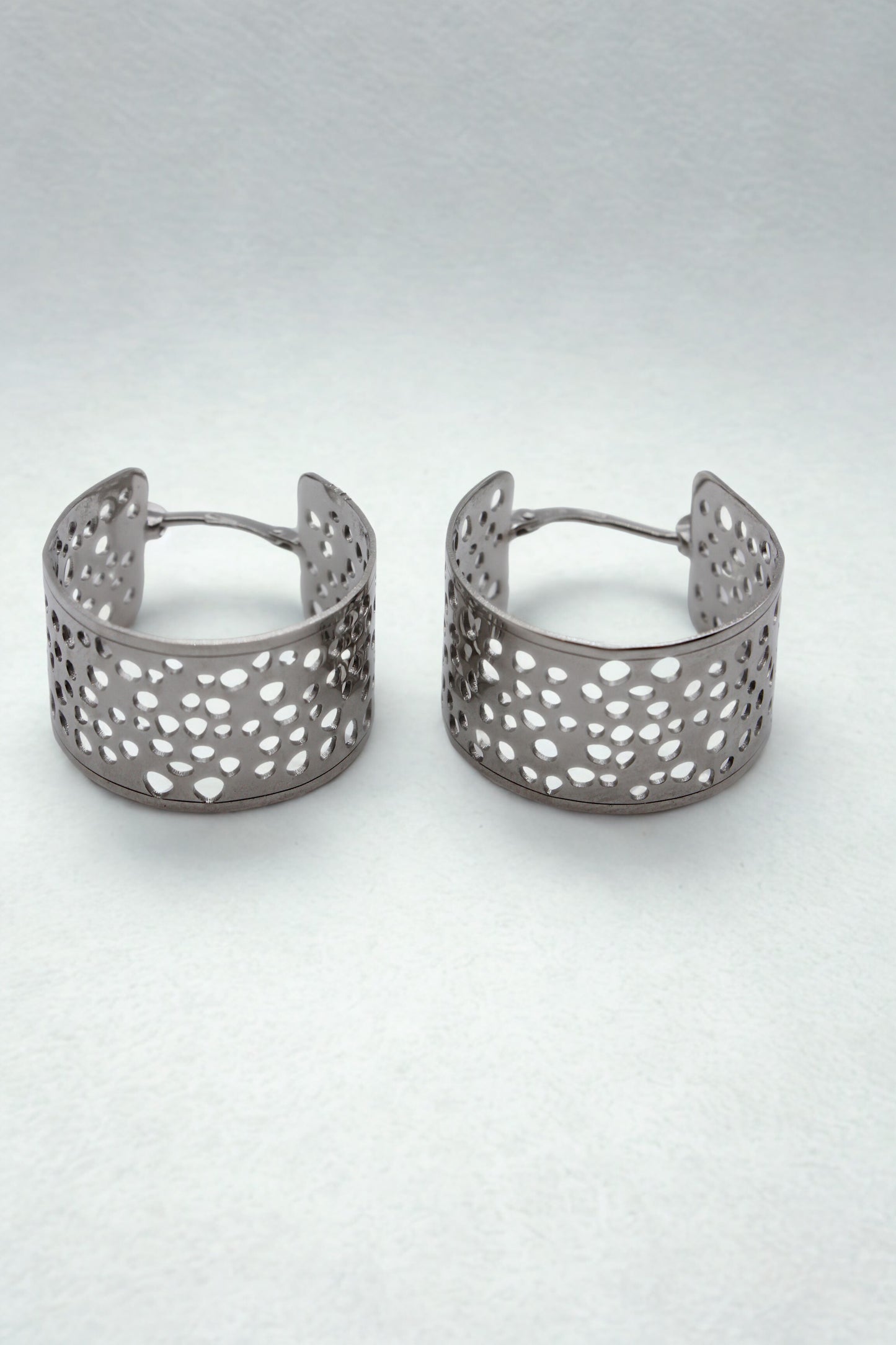 Perforated Texture Hoop Earrings