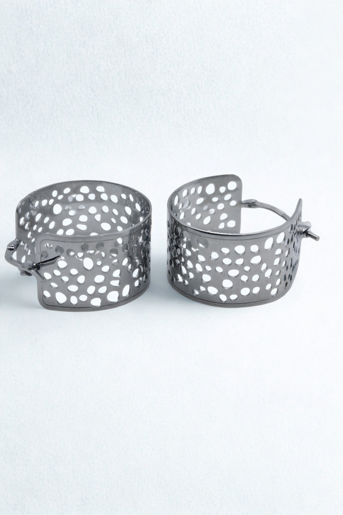 Perforated Texture Hoop Earrings