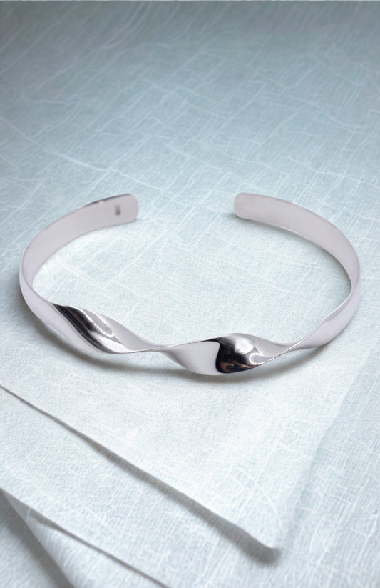 Liquid Twist Silver Cuff Bracelet