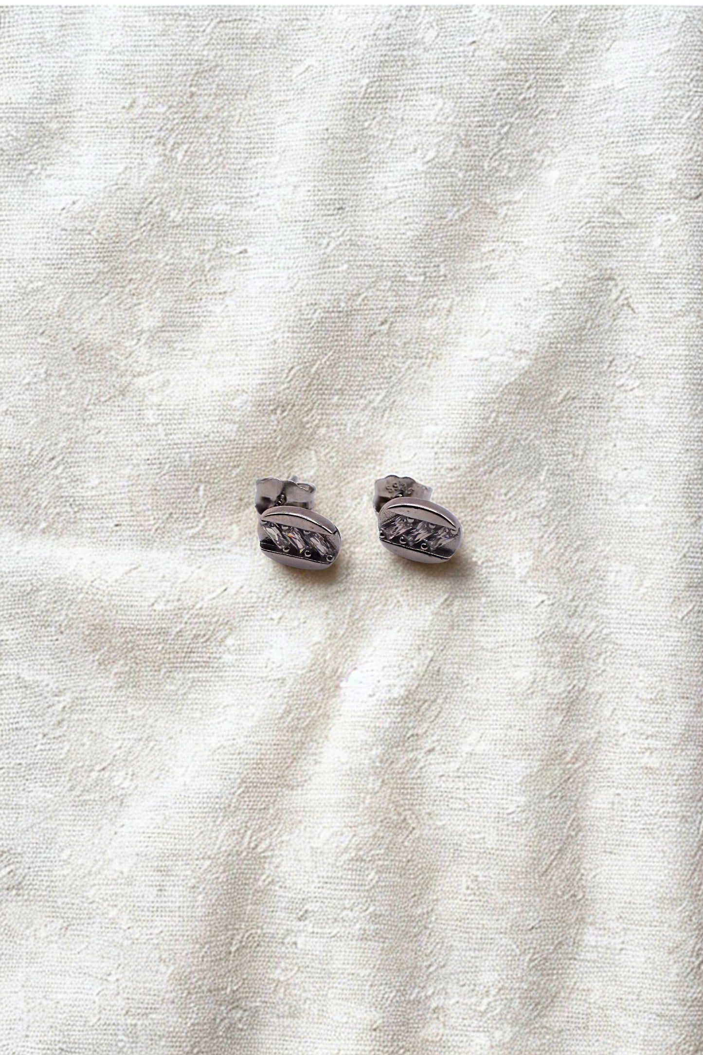 925 Sterling Silver Modern Barrel Glow Stud Earrings