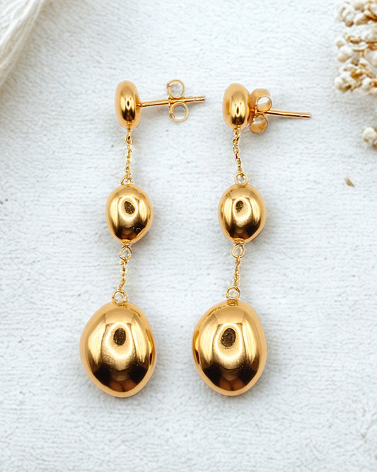 Cascading Liquid Drops